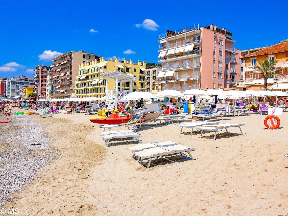 Pietra Home, Posto Auto, Ac ,Wifi, 150Mt Dal Mare Pietra Ligure Buitenkant foto